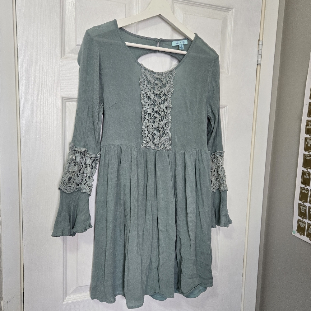 She + Sky Green Bishop Sleeve Sundress